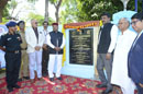Shri. Thaawarchand Gehlot, Minister for Social Justice & Empowerment and other dignitaries unveiling the plaque  of CRC- Andaman & Nicobar Islands